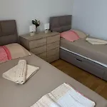 Apartment Flipa Lilly Vodice