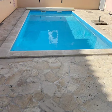 Flipa Lilly דירה וודיצה